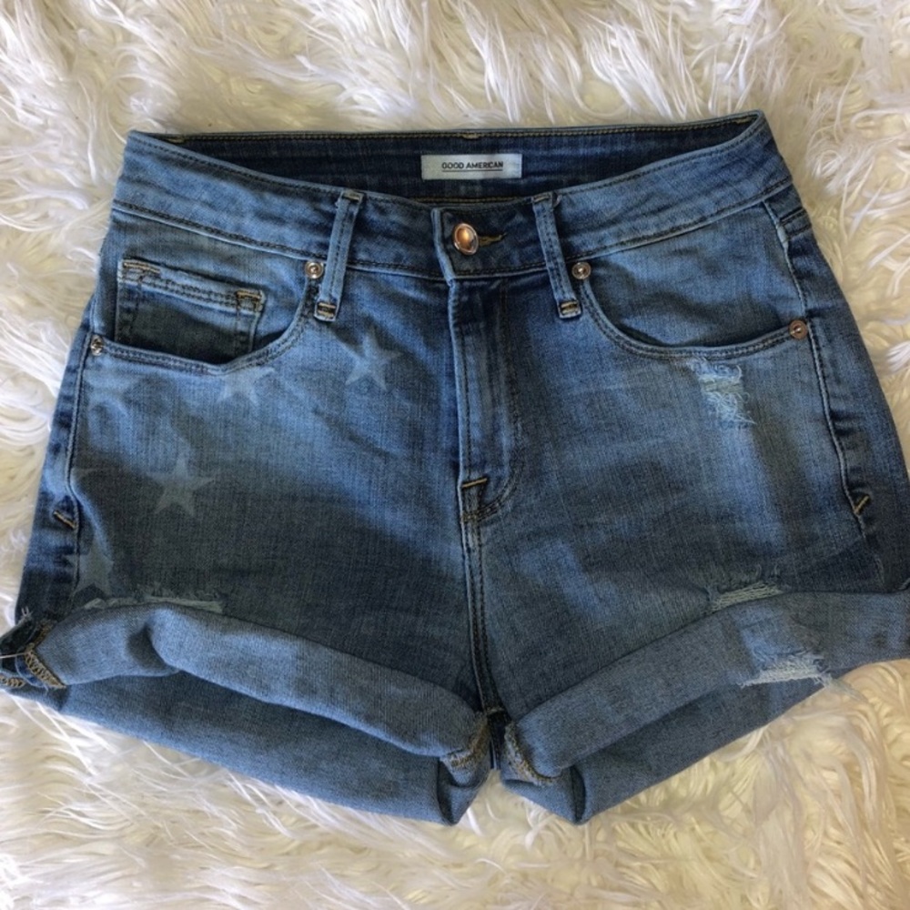 Good American stretchy shorts